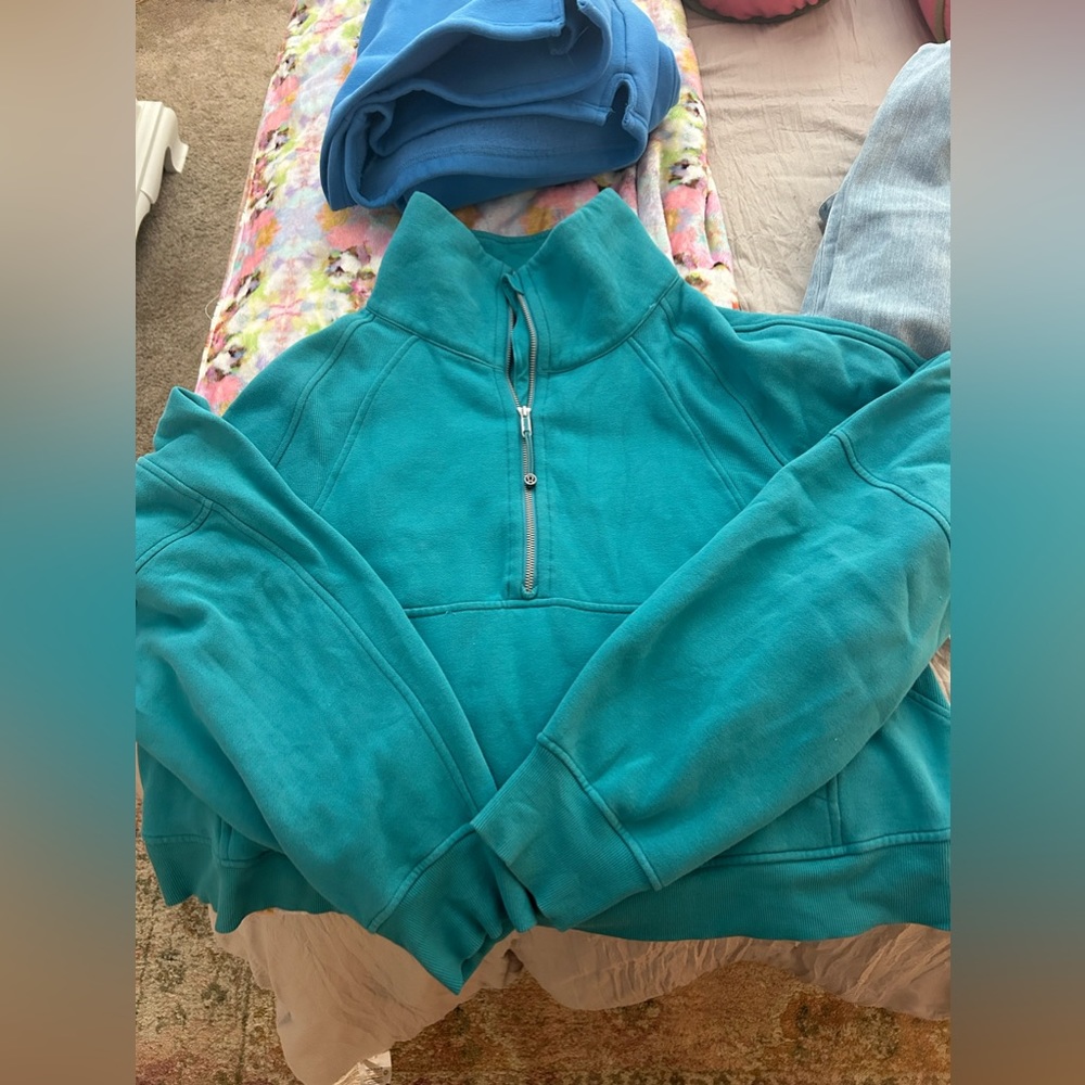 Lululemon Scuba
